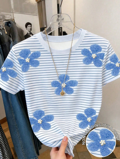 Resyla Striped 3D Floral Digital Print Pattern T-Shirt For Women