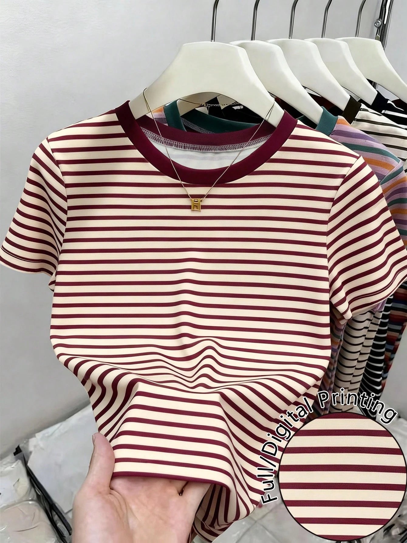 Resyla Women's Striped Minimalist Round Neck Short Sleeve T-Shirt