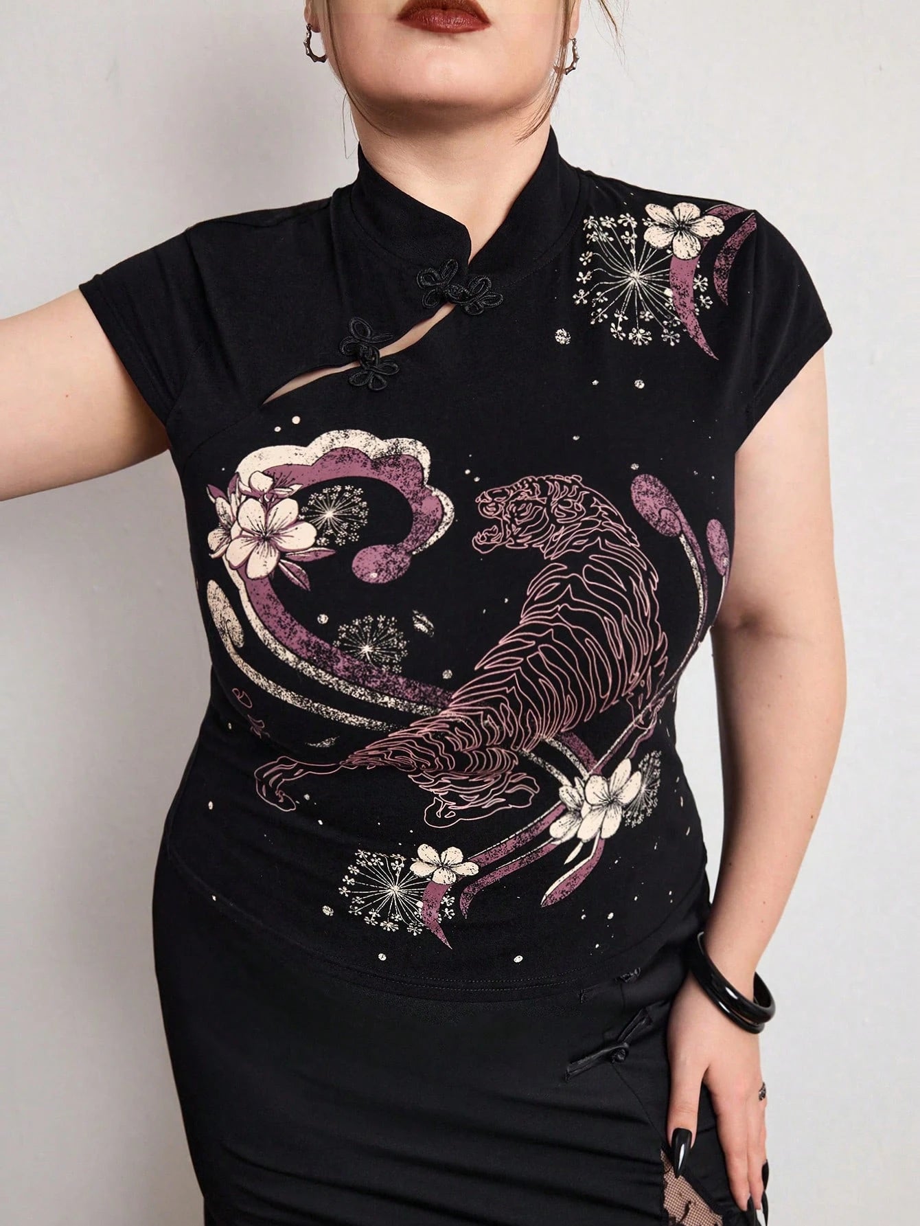 ROMWE Avant Summer Outfits Distinctive Chinese Style Mandarin Collar Tiger Print Slim Fit Plus Size Women Top Chinese Style Top