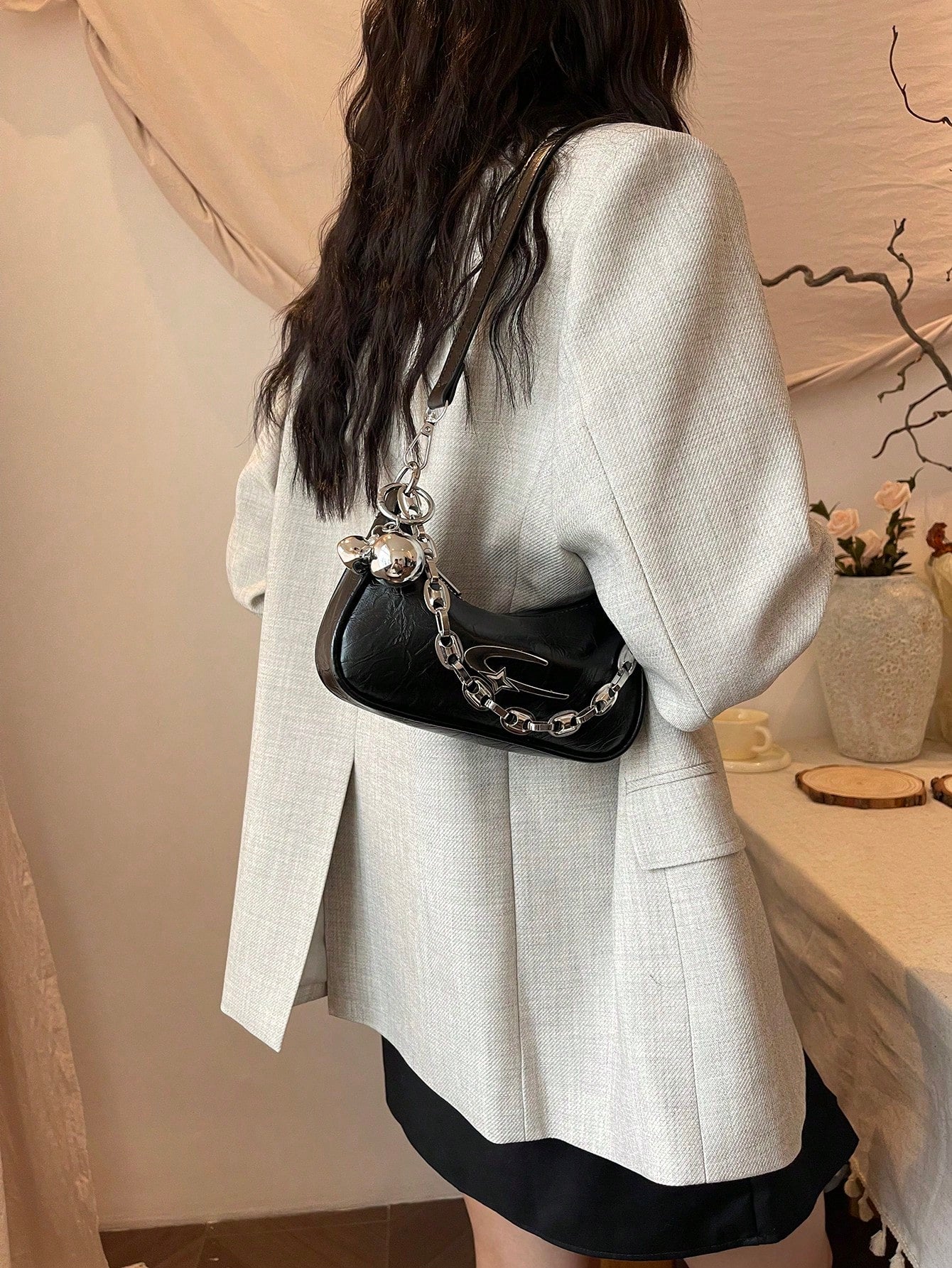 ROMWE Grunge Punk Fashionable Women's Square Crossbody Bag, PU Material, Metal Star Decor, Chain Strap, Ball Decor, Y2K Metallic Vibe, Suitable For Daily Use, Work Commute, Gift For Friends, Holiday