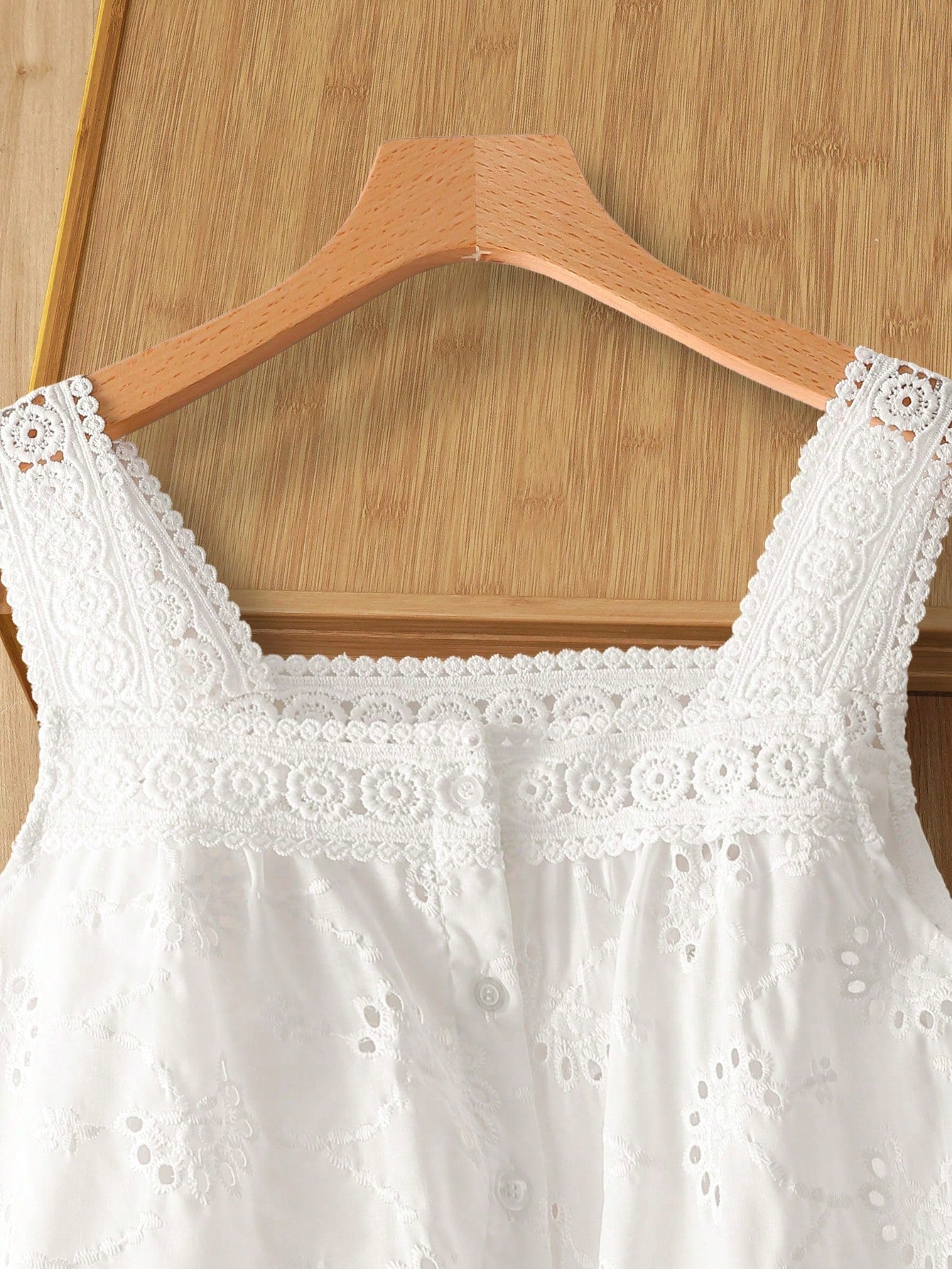 Rusticease Women's Fashion Camisole Tank Top, Suitable For Summer European Summer Linen Streetwear Cute Women Picnic Brunch Vacation White