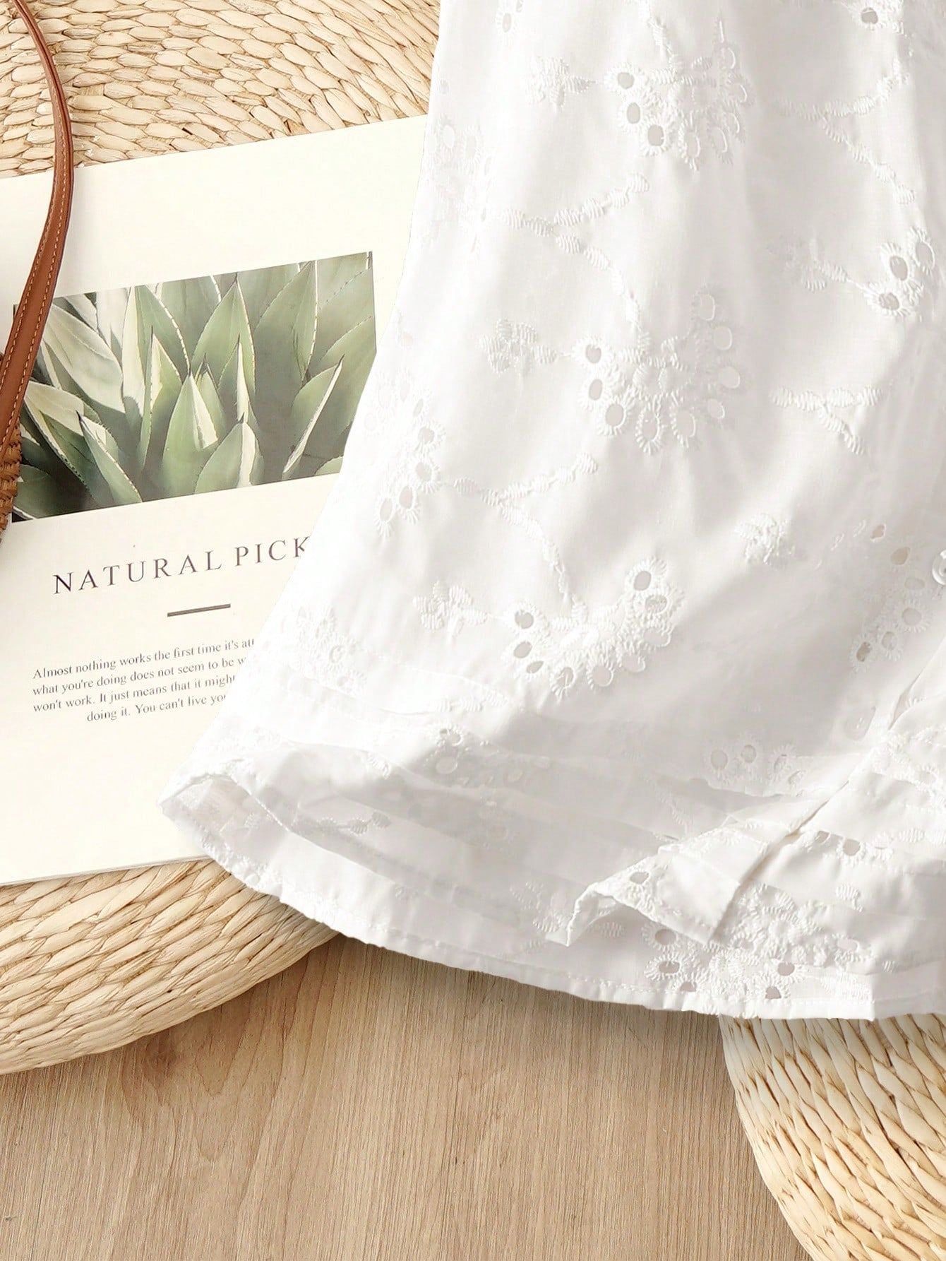 Rusticease Women's Fashion Camisole Tank Top, Suitable For Summer European Summer Linen Streetwear Cute Women Picnic Brunch Vacation White