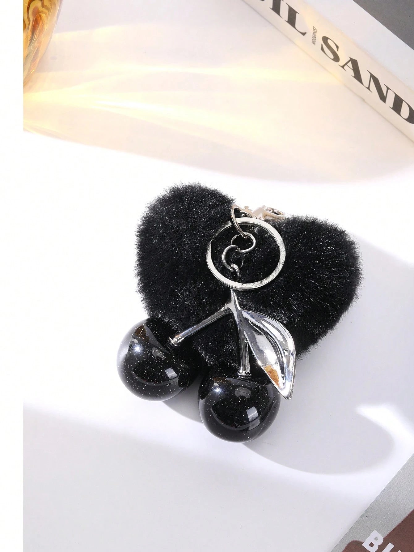 SGIAWETA-1pc Cherry Shaped Keychain- Car Cherry Accessory Keychain, Women On & Valentine's Day (Size: 4.3in/10.92cm X 2.6in/6.6cm, Cherry Size: 1.26in/3.2cm)-Birthdaygift