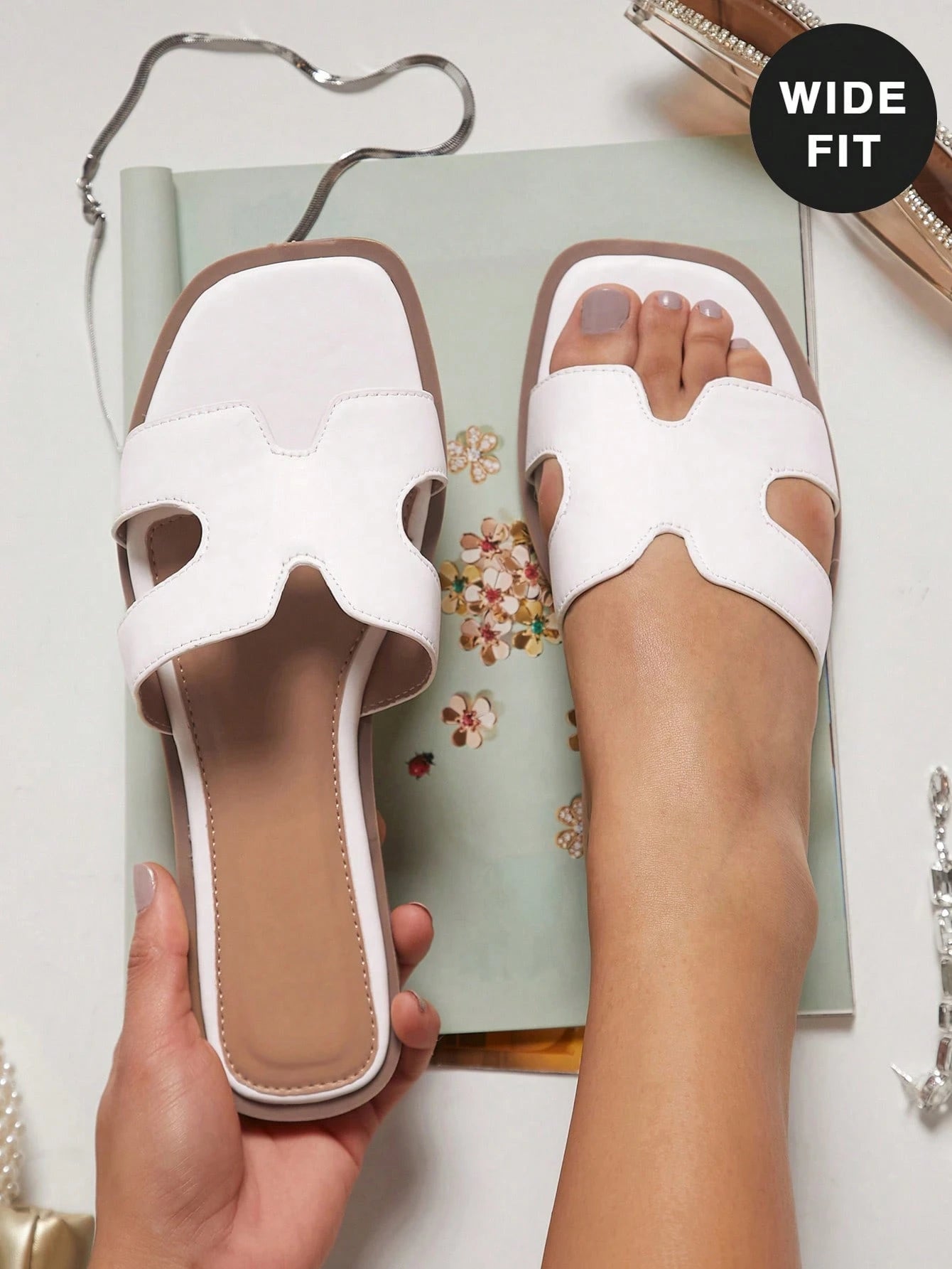 SHUZIA Women Wide Fit Flat Sandals, Open Toe, Fashion, Beach, Non-Slip, Slip-On, Stylish Low Heel Sandals Holiday Vacay Vibe For Summer Shoes Spring Shoes Spring Break Easter Mother's Day Present For