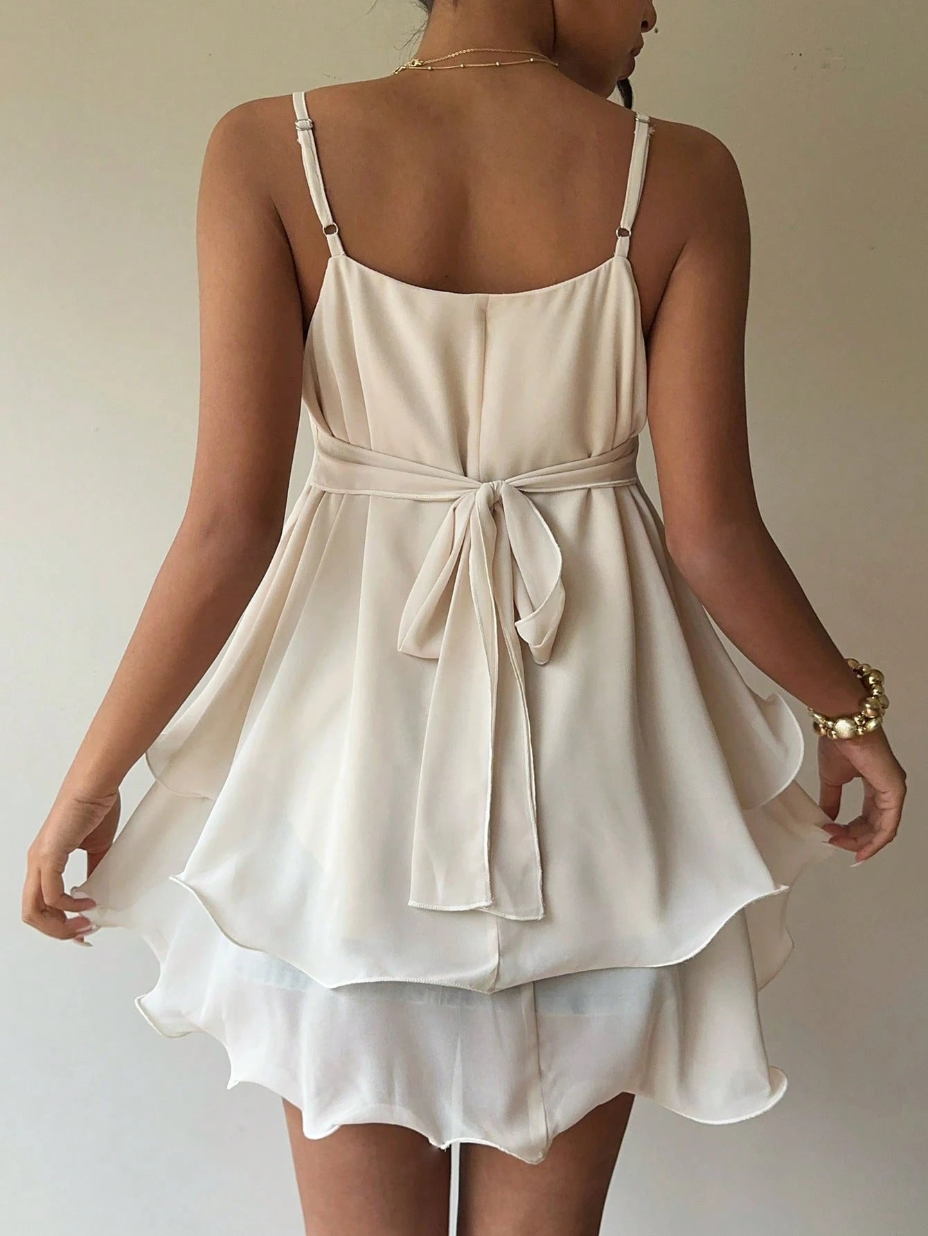 Siren Gaze Women's Elegant Cream White Tiered Ruffle Top,Flowy Chiffon Cami Tank For Summer Casual Wear,Brunch Date Night Spaghetti Strap Peplum Layered Top