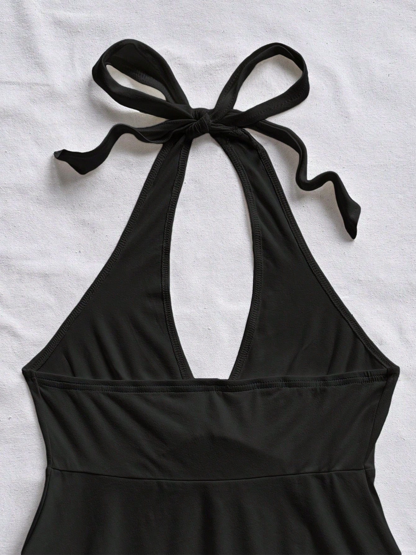 Soleia Black V-Neck Bowknot Backless Babydoll Top For Women, Casual Vacation Attire Suitable For Summer Suitable For Going Out