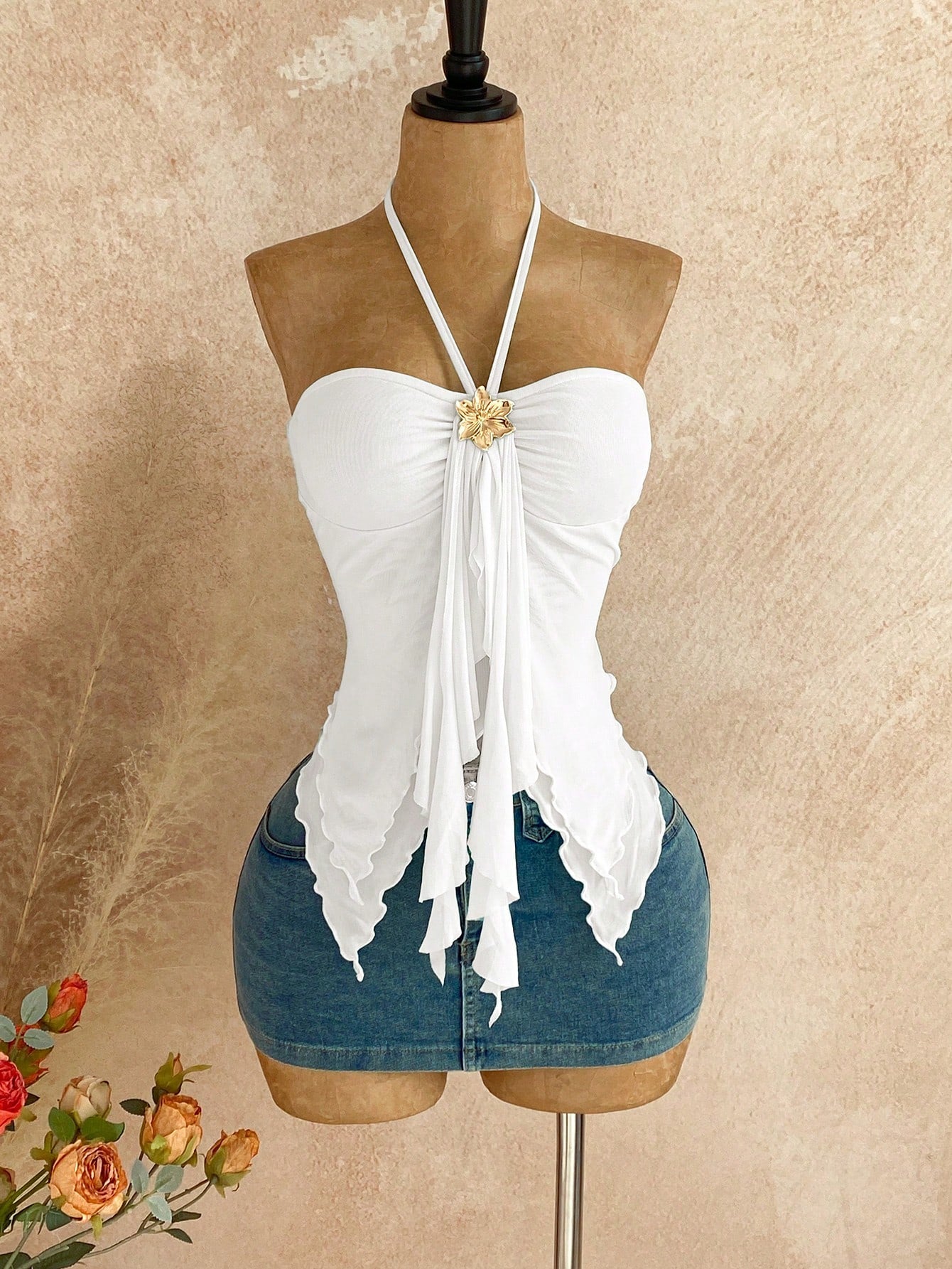 Soleia Women's White Halter Top,Seductive Asymmetrical Hem Sleeveless Tops With Seashell Decor,Elegant Summer Vacation,Beach Tops,No Breast Pads