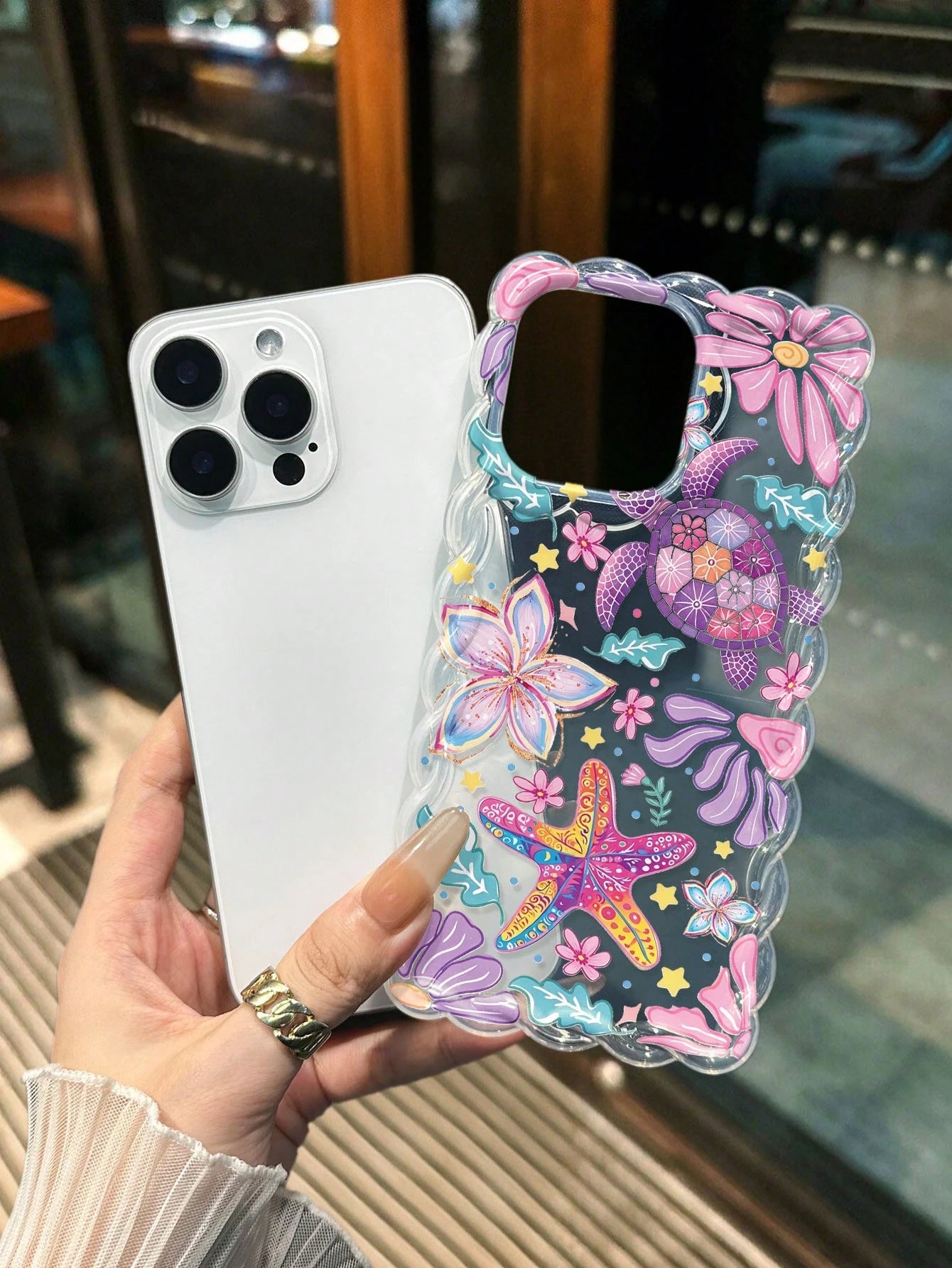 Starfish Painted Twisted Wave Edge Transparent Phone Case With Attached Bracelet, Flat Printing, Anti-Drop, Fashionable Cute, Compatible With Iphone 17/17 Pro/17 Pro Max/16/16 Pro/16 Pro Max/16 Plus/1