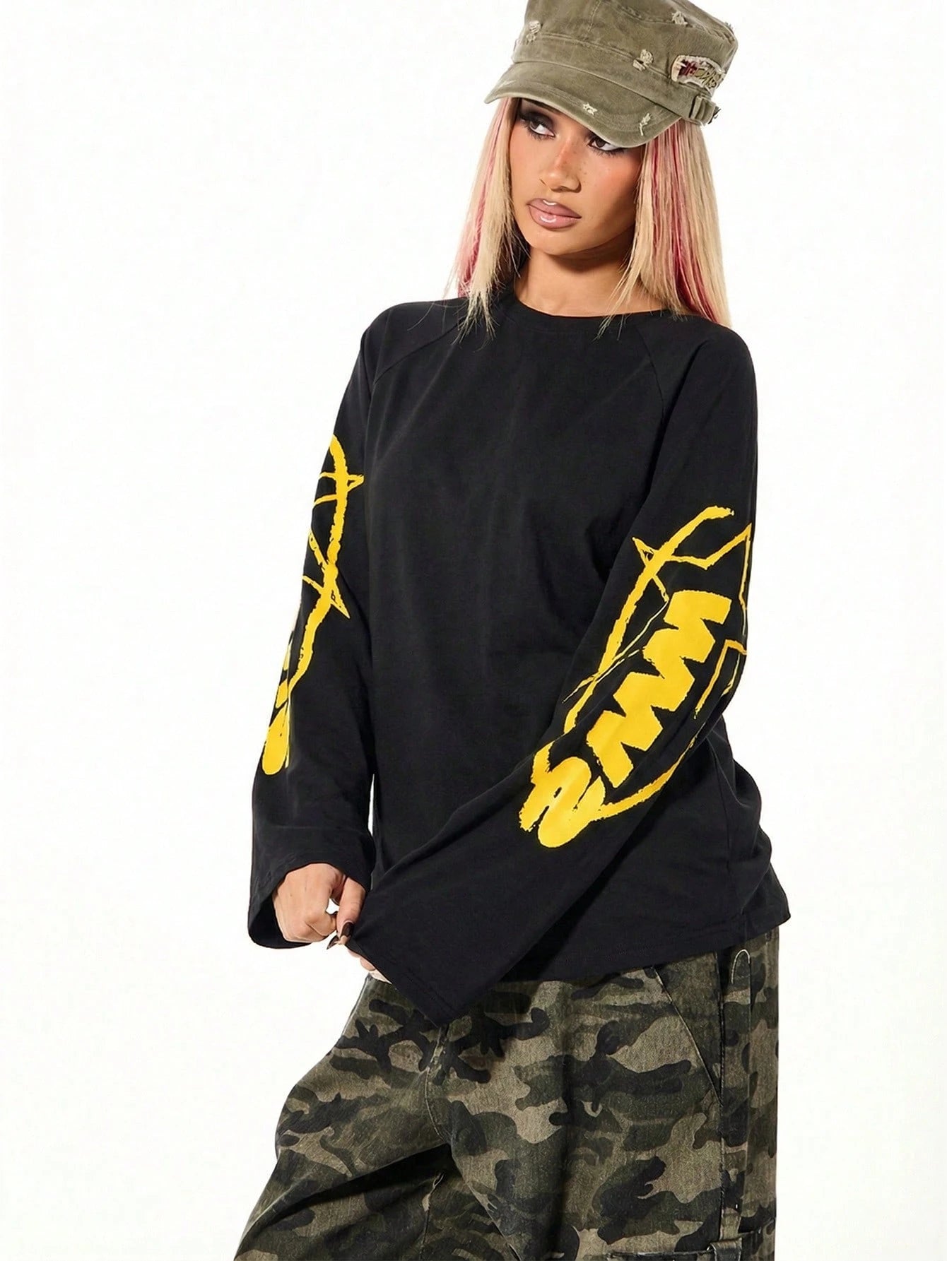 SUMWON WOMEN Women's Oversized Long Sleeve T-Shirt With Yellow Text Graphics Black Cotton Tee Casual Streetwear Top Fall Winter