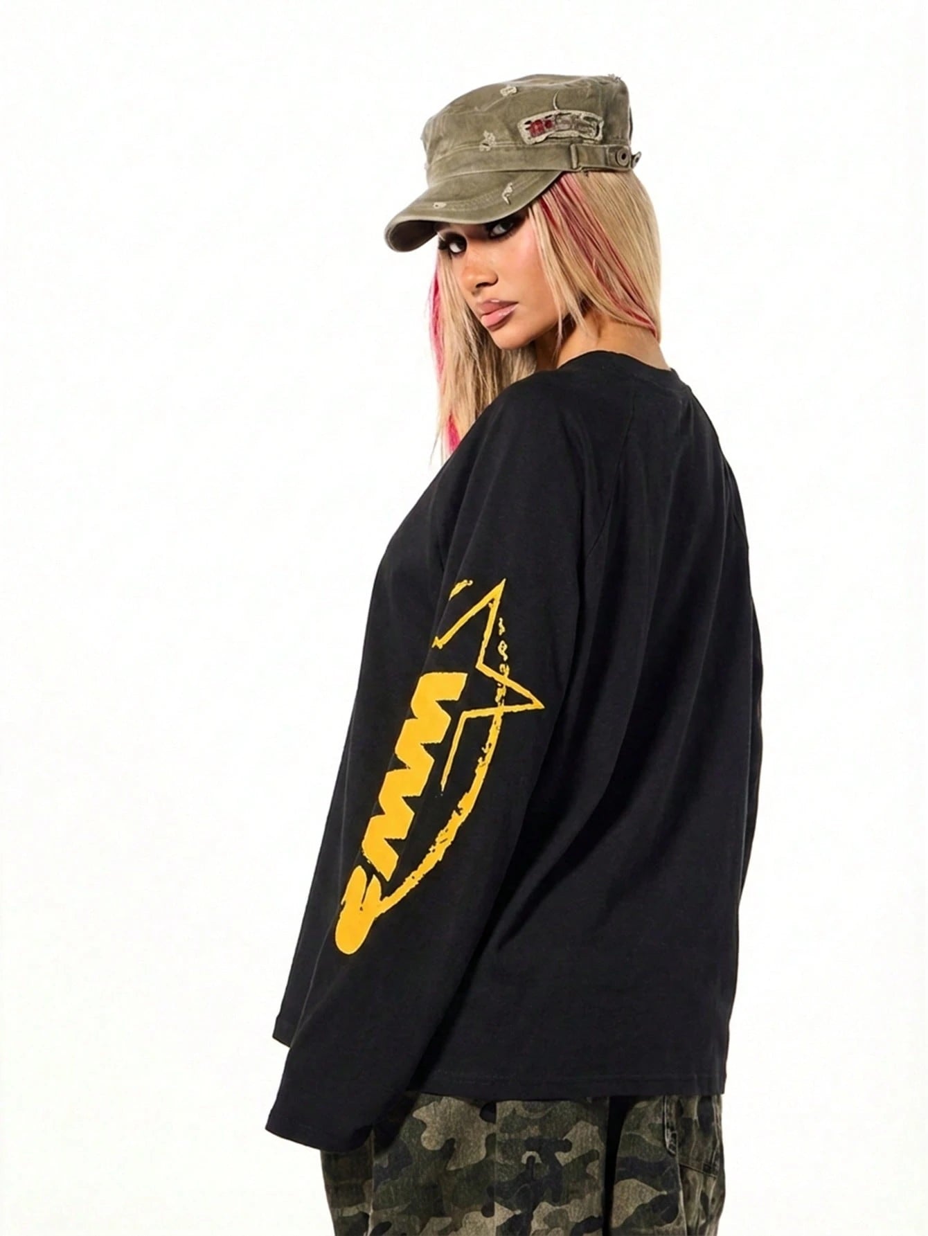 SUMWON WOMEN Women's Oversized Long Sleeve T-Shirt With Yellow Text Graphics Black Cotton Tee Casual Streetwear Top Fall Winter