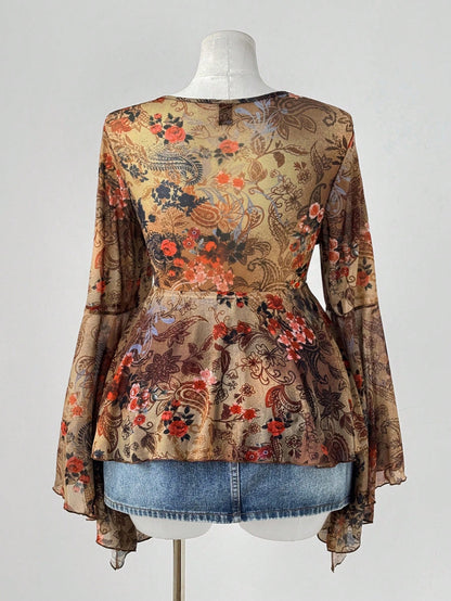 Sunspun Plus Size Women Contrast Lace V-Neck Flare Sleeve Cashew Print Fashionable Top