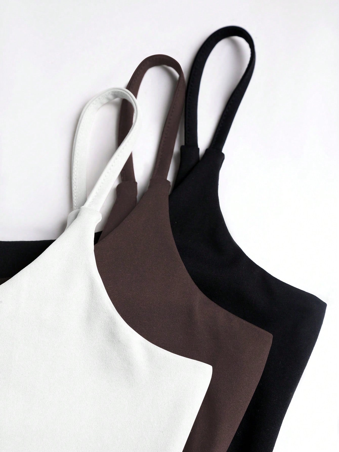 Sweetra 3pcs/Set Women's Spaghetti Strap Square Neck Cami Tops,Black And White,Summer,Basics,Everyday Versatile Casual Daily Camisole Tank Tops 3 Pack