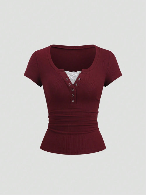 Sweetra Streetwear Women's Half-Open Cuff Eyelet Lace Trim Solid Color Short Sleeve T-Shirt