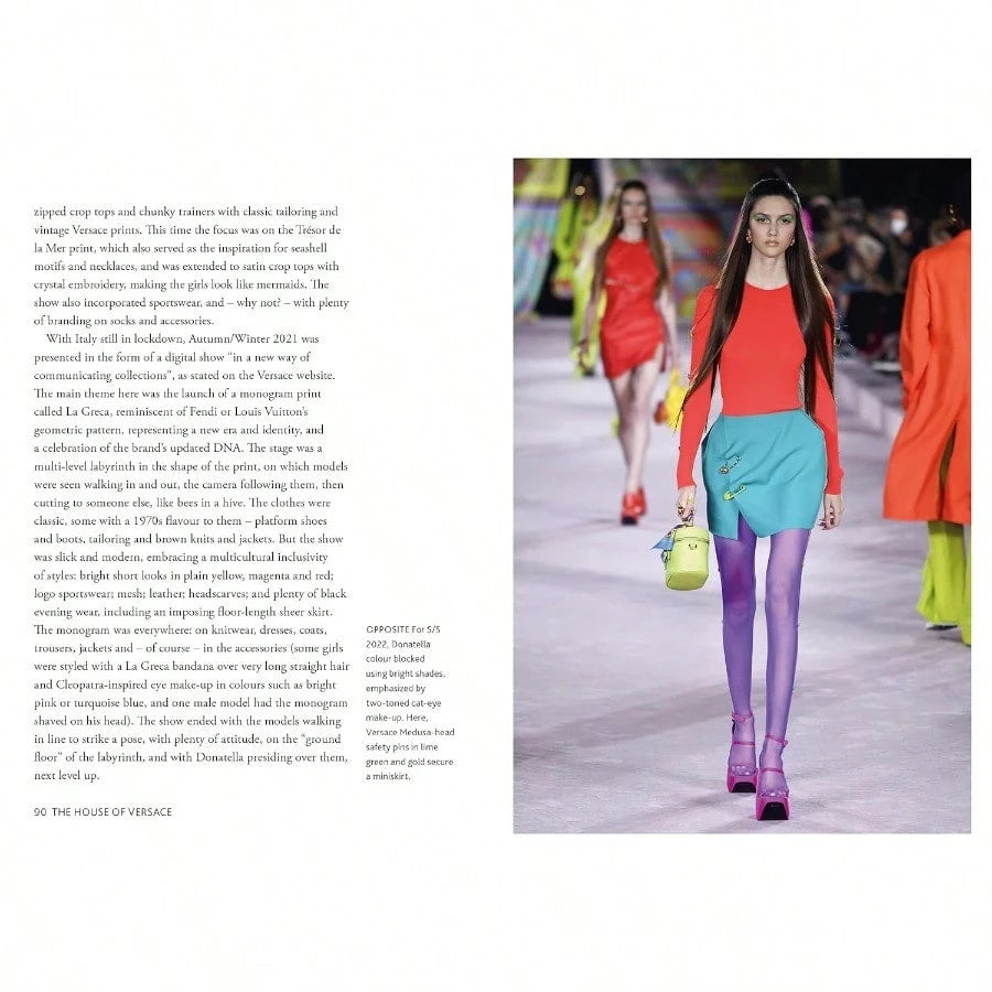 The Little Book Of Versace: The Story Of The Iconic Fashion House (Little Books Of Fashion, 19)