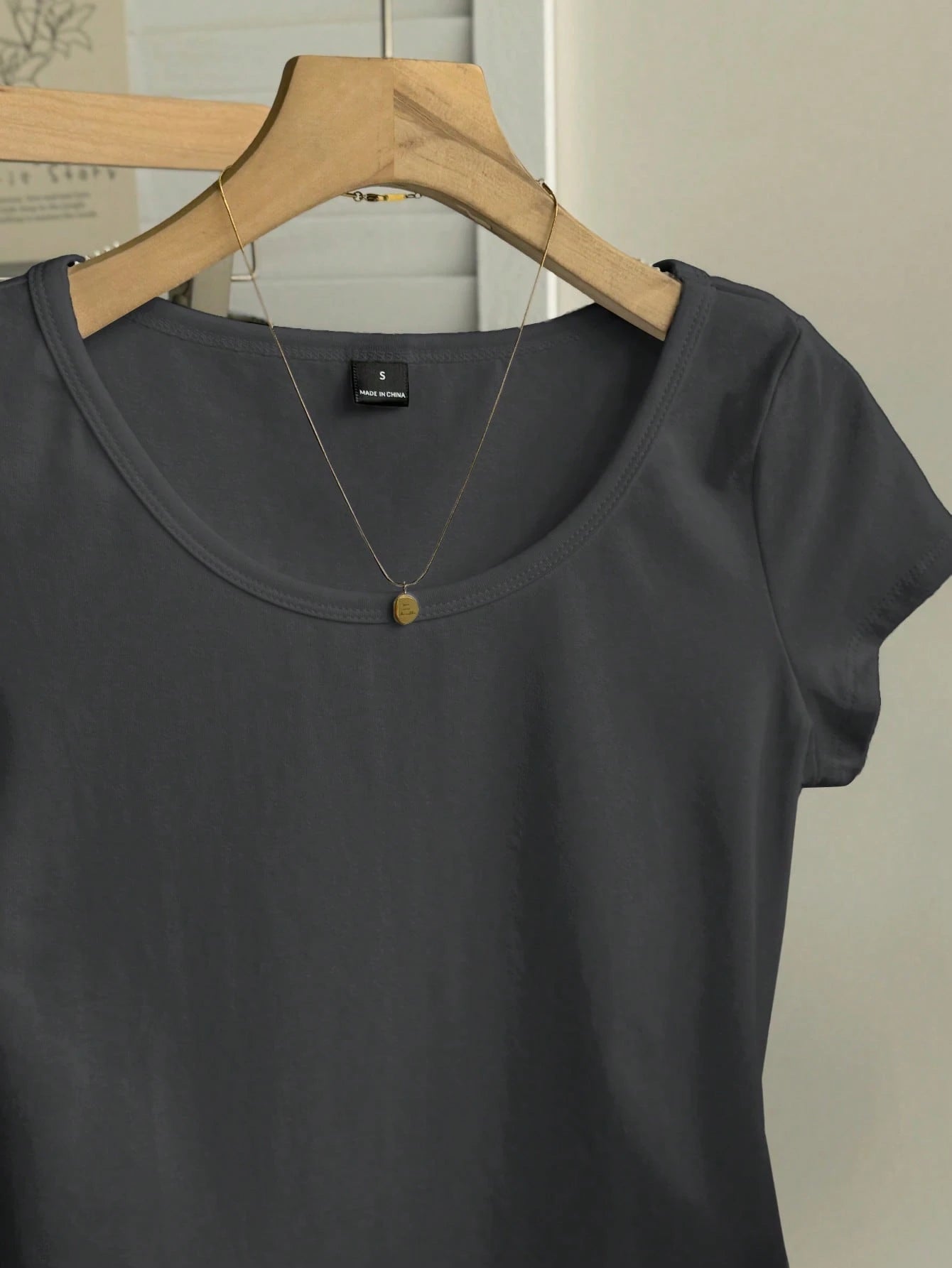 Tseoso 95% Cotton Casual Minimalist Pattern Scoop Neck Cap Sleeve Fitted Women T-Shirt, Dark Grey,Summer Top