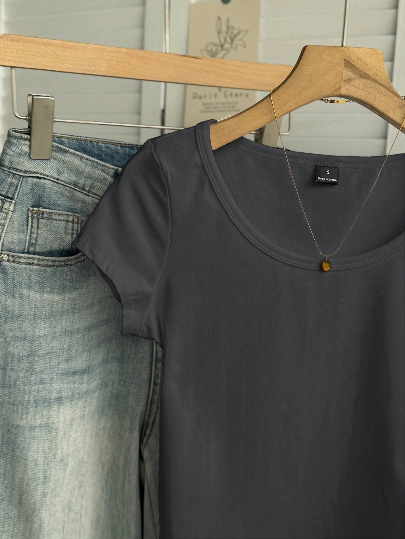 Tseoso 95% Cotton Casual Minimalist Pattern Scoop Neck Cap Sleeve Fitted Women T-Shirt, Dark Grey,Summer Top