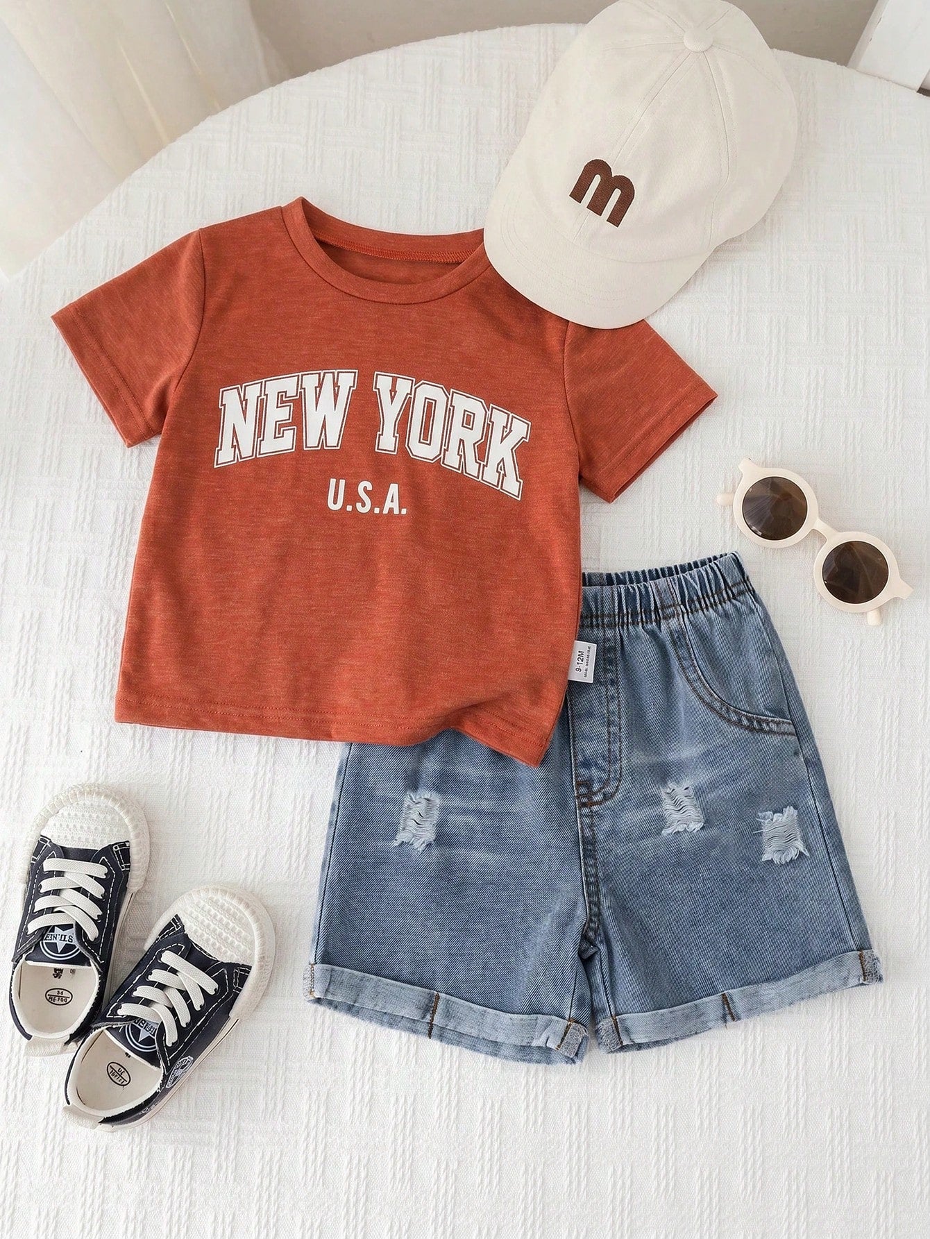Unisex Baby 2pcs/Set Casual Cute Slogan Graphic Short Sleeve T-Shirt And Distressed Denim Shorts Outfit, Baby Clothing Sets, Streetwear