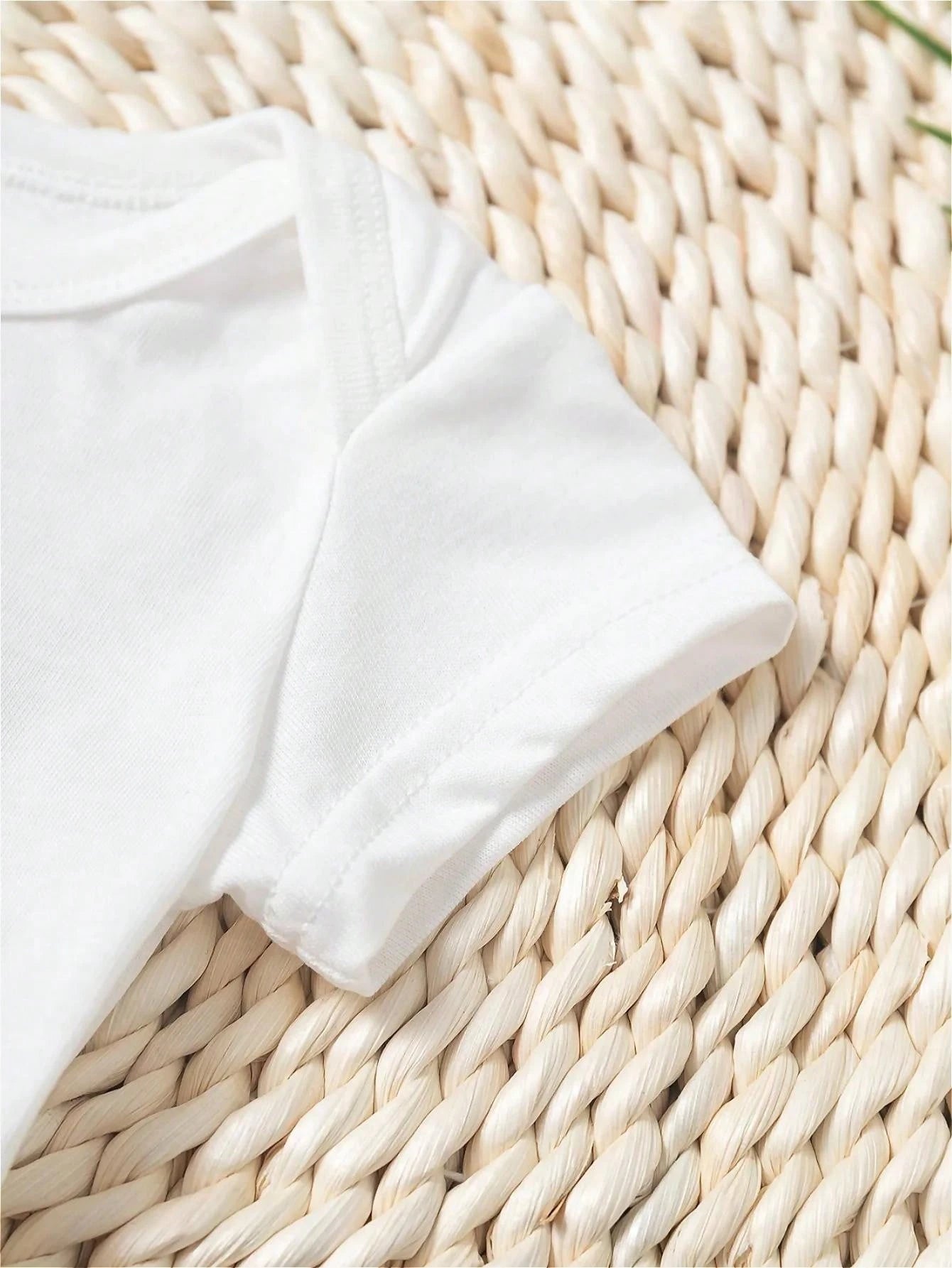 WEEKENDS ARE FOR RACING Print Funny Baby Romper Casual Comfortable Short Sleeve Newborn Clothes Cotton Fashion Triangle Jumpsuit