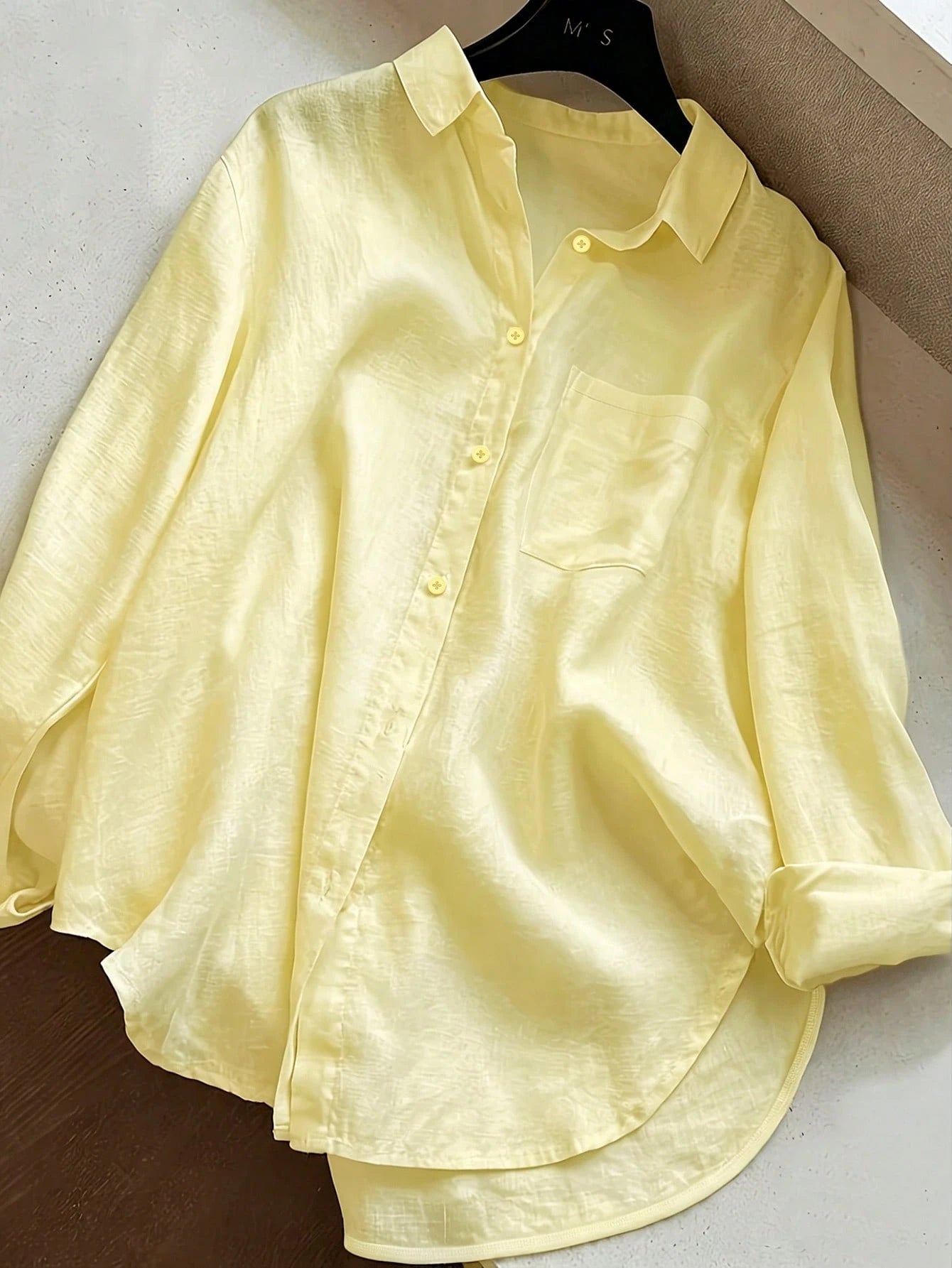 Women's Casual Solid Color Front Button Curved Hem Shirt Spring Yellow, Minimalist