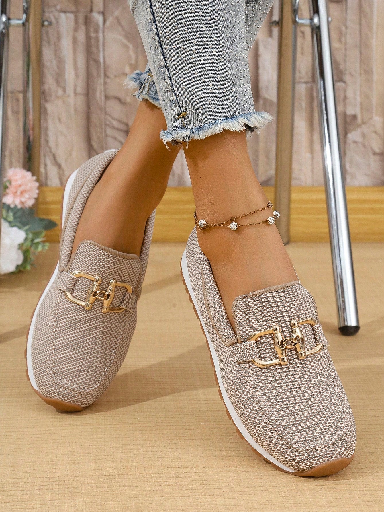 Women's European Size Round Toe Slip On Loafers With Buckle Decor, Casual Outdoor Shoes, European Style 2025 Spring/Autumn Fashionable Large Size Comfort Breathable Non-Slip Soft Bottom Metal Chain De