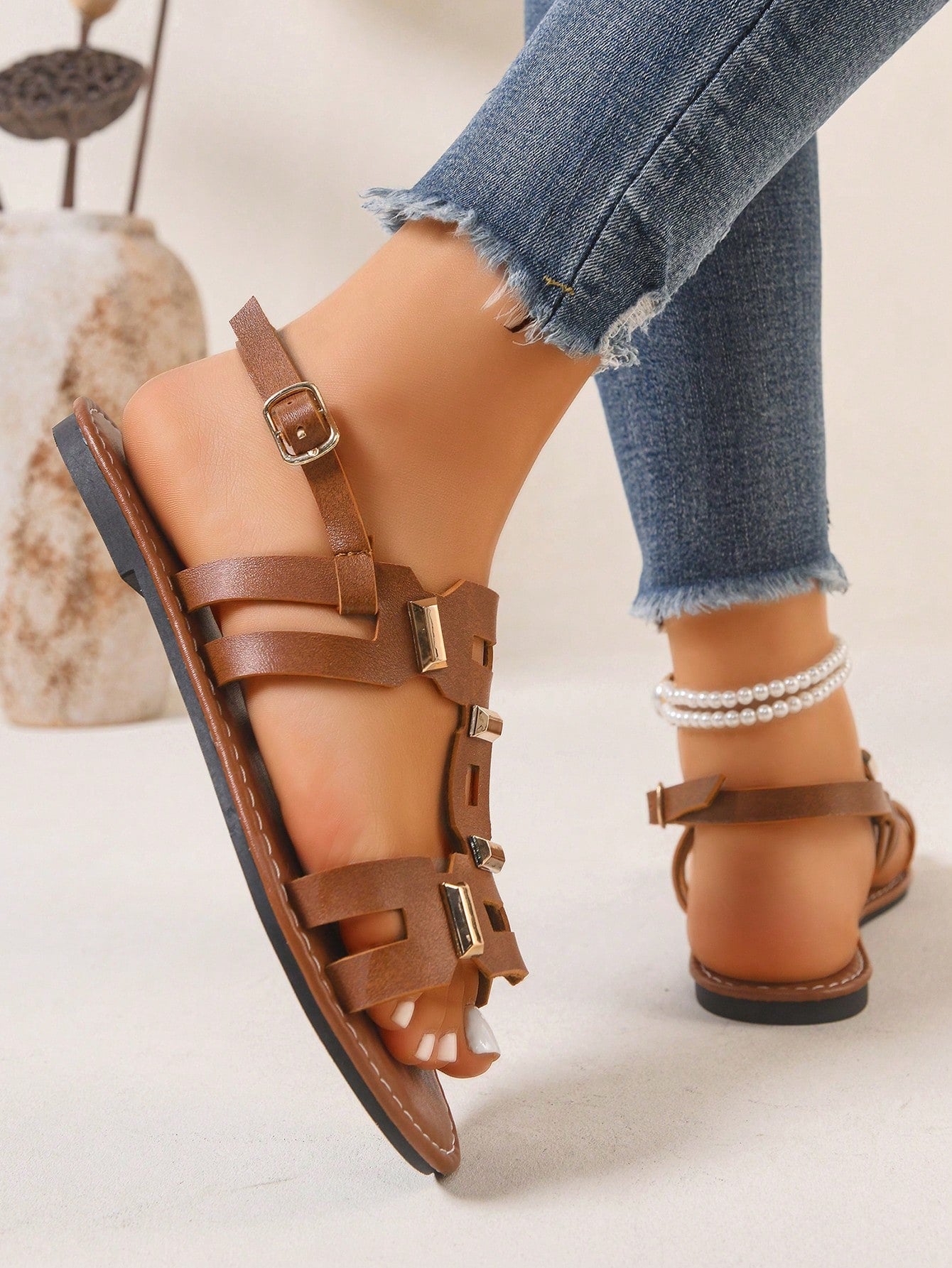 Women's Metal Block Decor Wide Fit Buckle Flat Sandals, Versatile Outdoor Beach Retro Breathable Flat Sandals