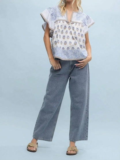 Women Summer Folky Stylish Floral Print Contrast Color V-Neck Cropped Shirt Ruffled Fly Sleeve Loose Fit Y2K Blouse
