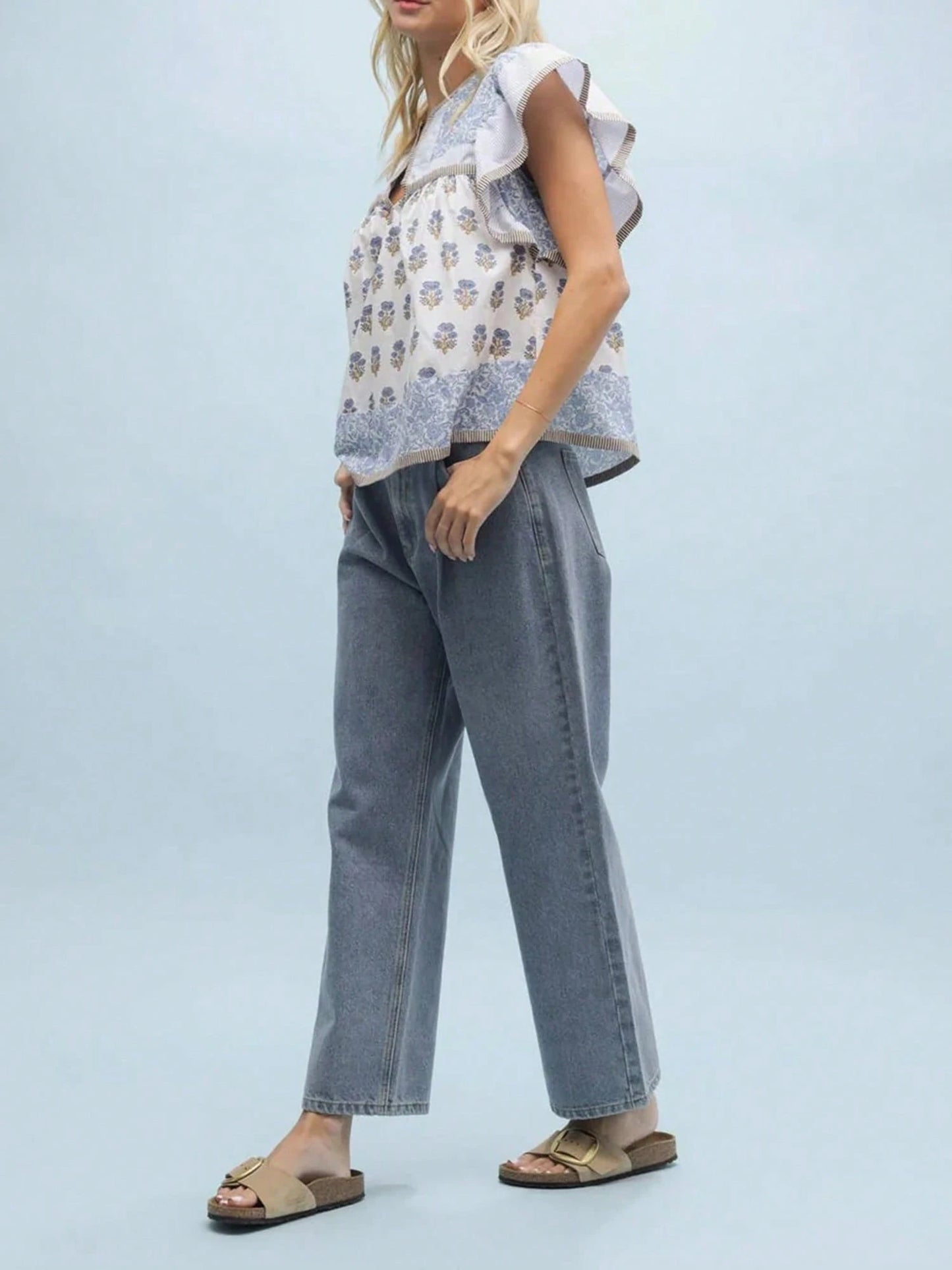 Women Summer Folky Stylish Floral Print Contrast Color V-Neck Cropped Shirt Ruffled Fly Sleeve Loose Fit Y2K Blouse