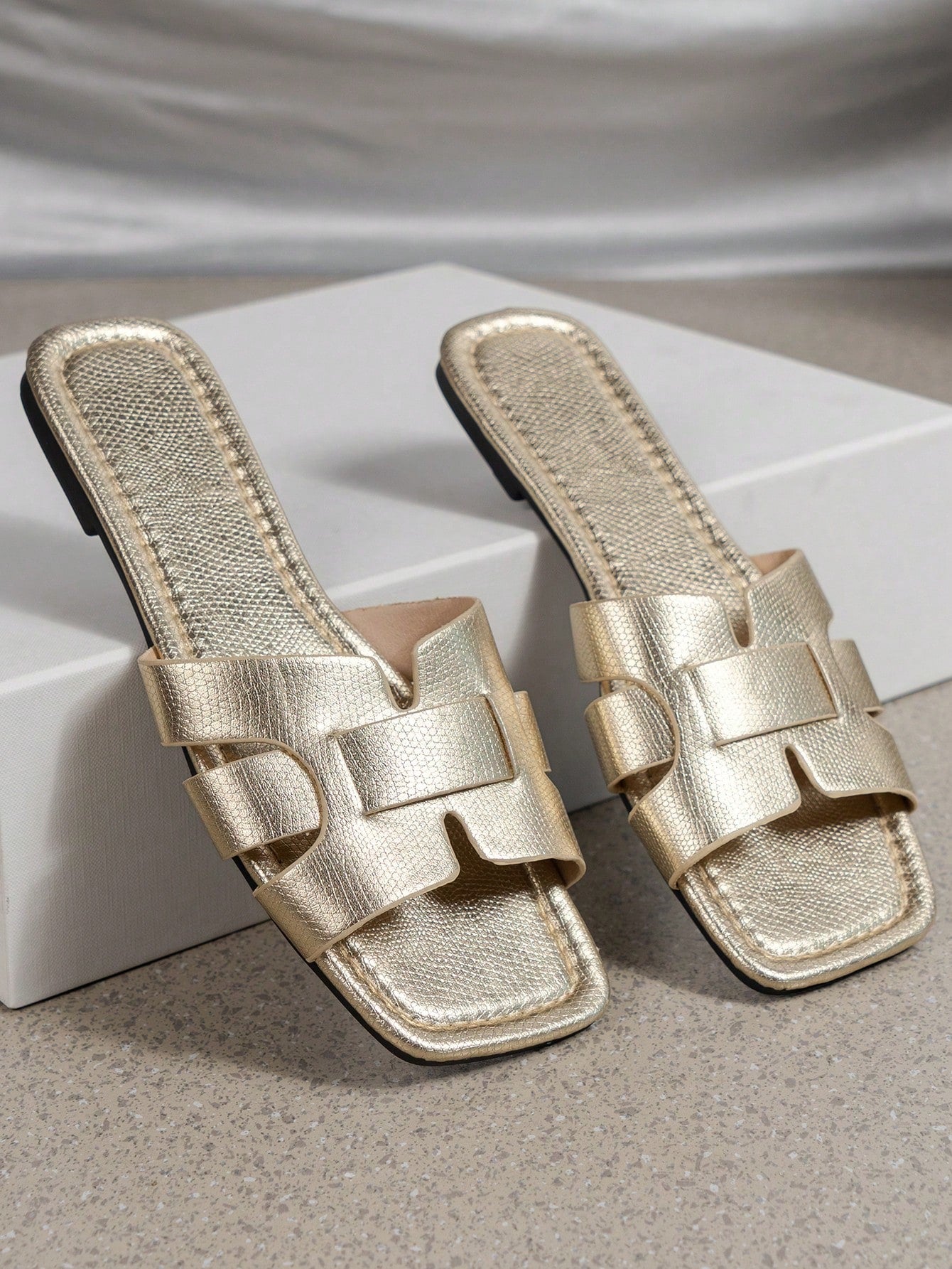 Ximi Ruo Korean Style Women's Casual Flat Slippers, Open Toe Design Suitable For Summer, Fall, Woven Roman Style, Fashionable For Women To Pair With Dresses, For Outdoor Activities On Beach Or By Sea